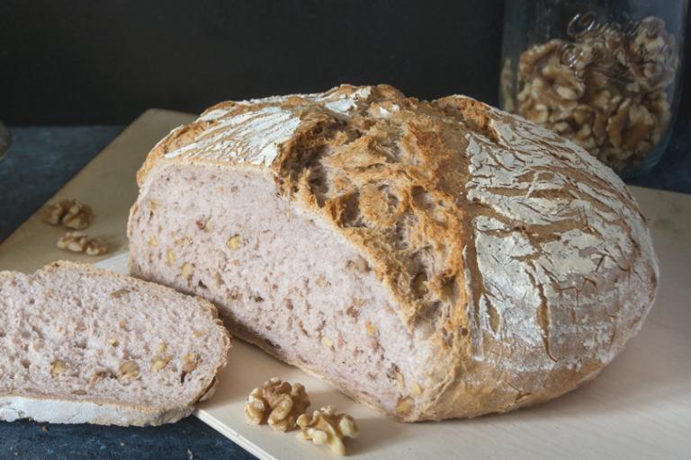 Rezept: Walnuss - Sauerteigbrot » Einfach Brot backen Rezept: Walnuss - Sauerteigbrot » Einfach Brot backen